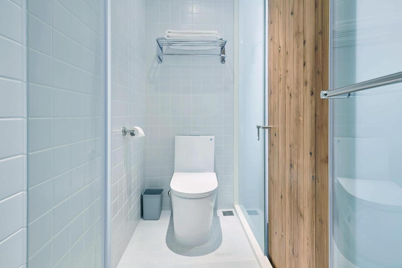 Star Hostel Taichung Parklane Екстериор снимка