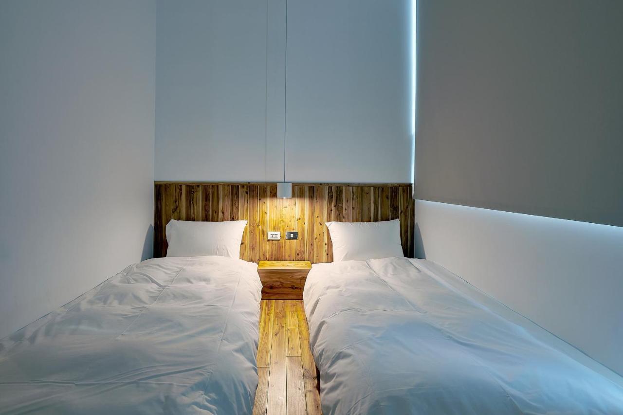 Star Hostel Taichung Parklane Екстериор снимка